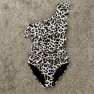 Hilor one piece swimsuit, off shoulder